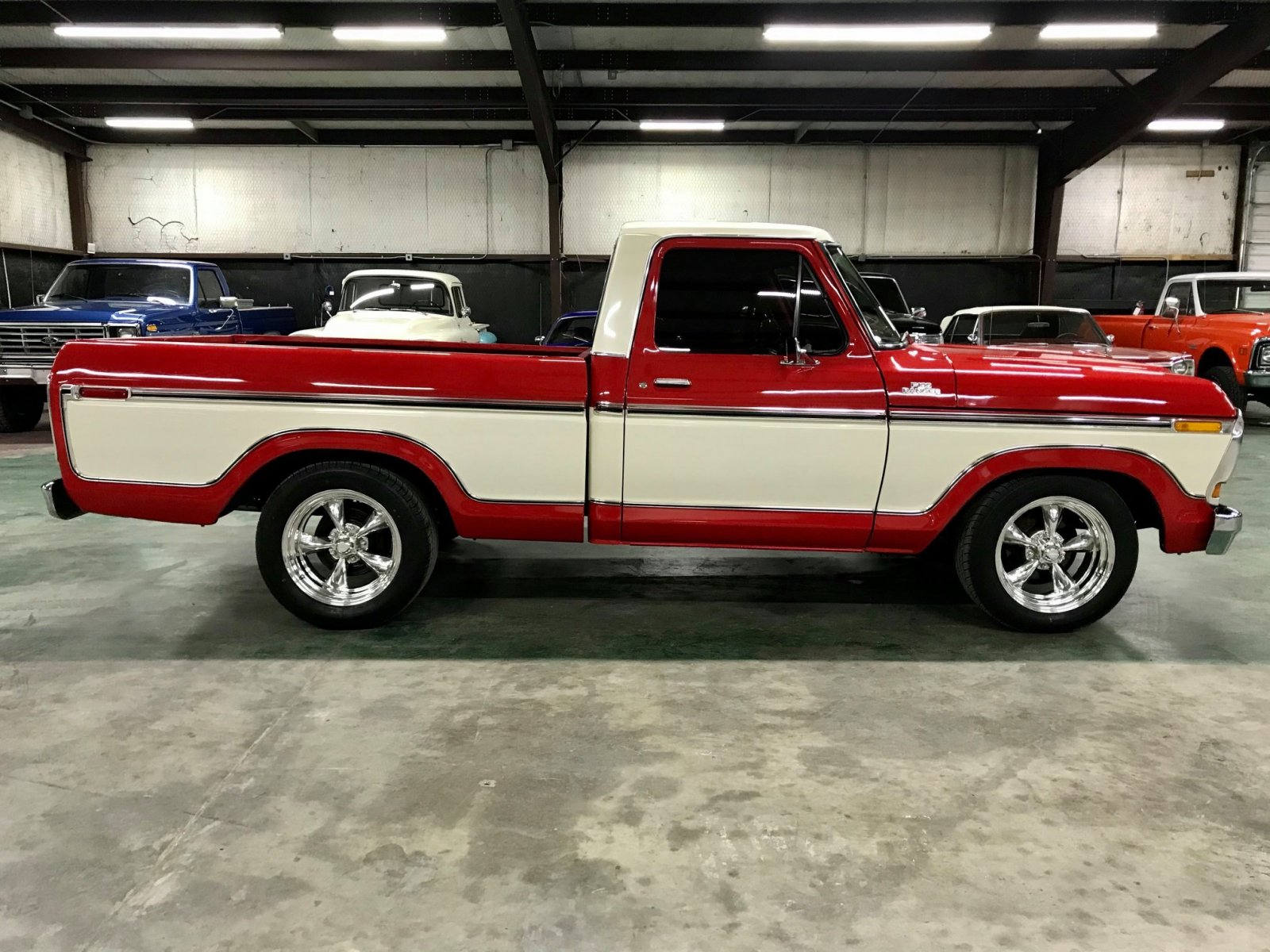 1978 Ford F100 Short-Wheelbase Pickup 351M V8 4.jpg