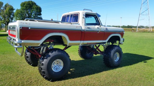 1978 Ford F150 Lifted On Super Swampers 4x4 3.jpg