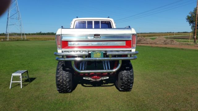 1978 Ford F150 Lifted On Super Swampers 4x4 6.jpg