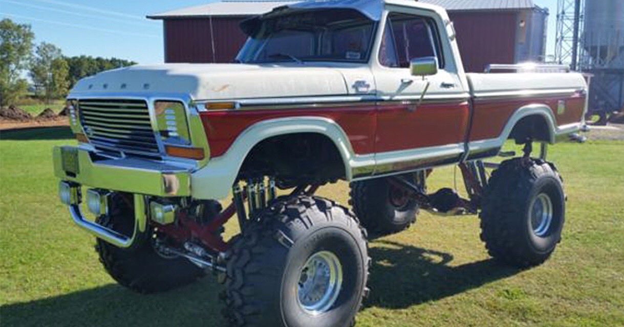 1978 Ford F150 Lifted On Super Swampers 4x4.jpg