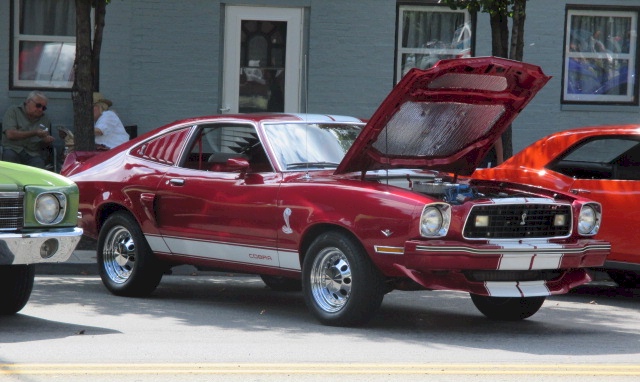 1978 Ford Mustang II Hatchback Red Fire 3.jpg