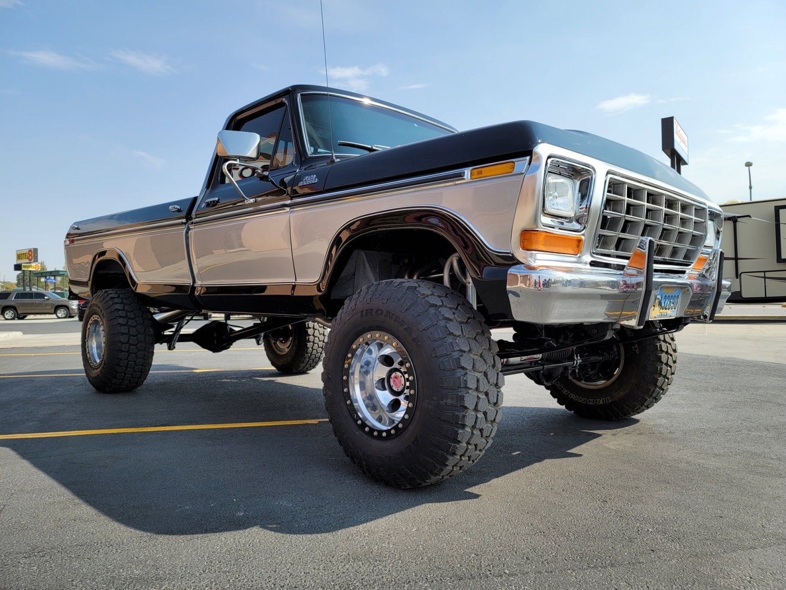 1978 Ford Truck F-250 With a 460 Engine 6.jpg