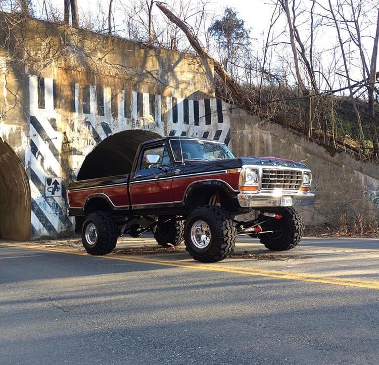 1979 F-150 With A Built 460 Candy Apple Jet Black 3 Stage 7.jpg