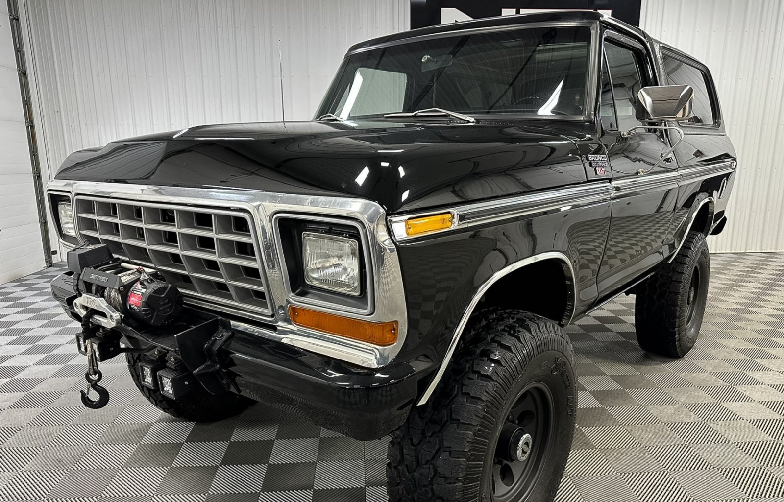 1979 Ford Bronco 4x4 2.jpg