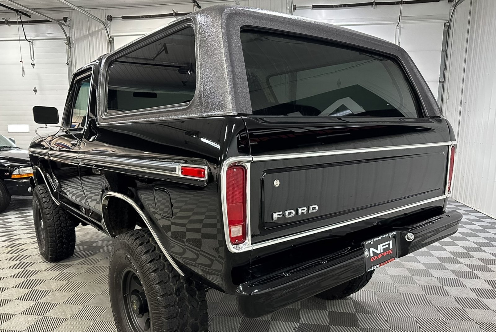 1979 Ford Bronco 4x4 3.jpg