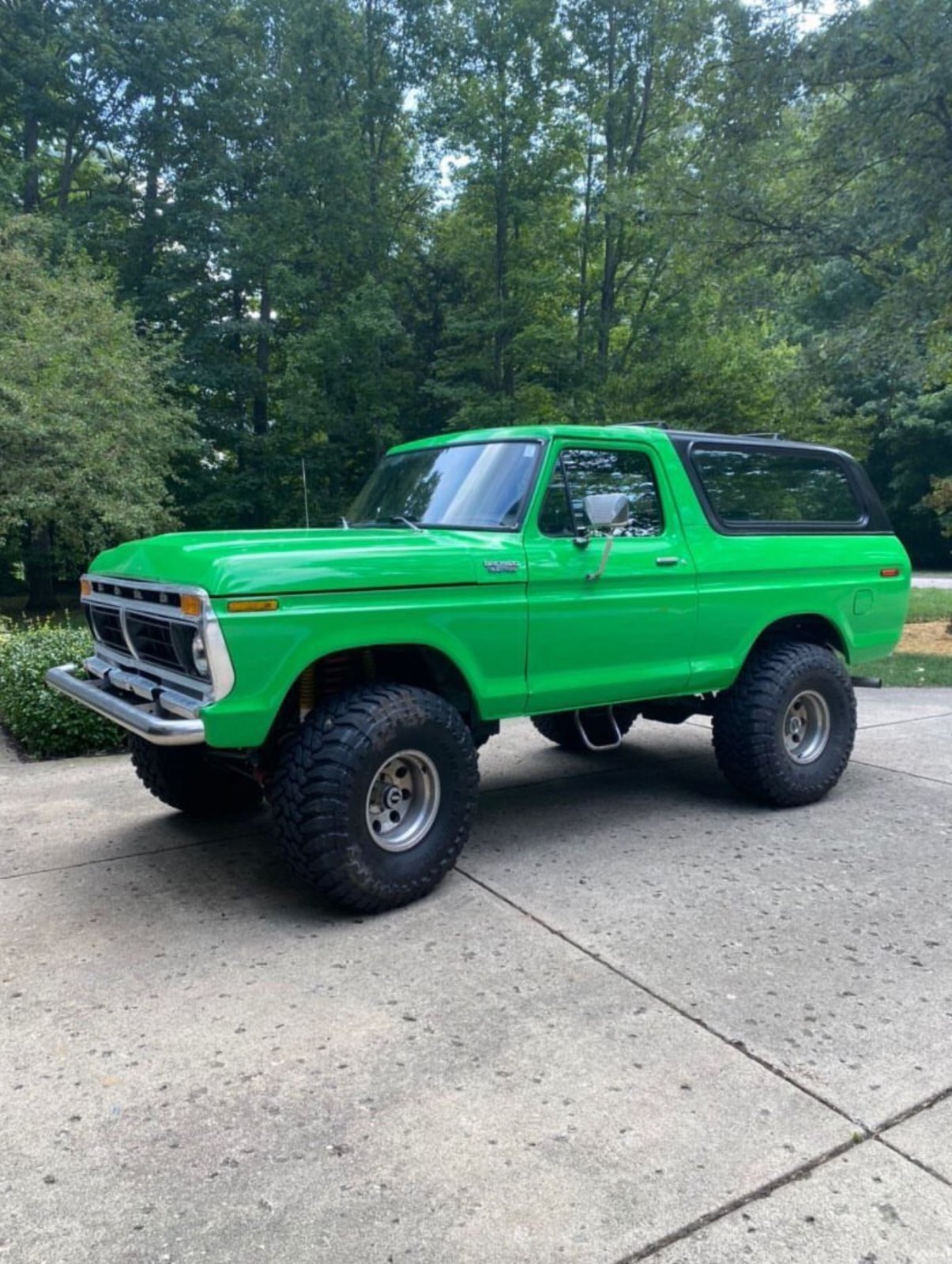 1979 Ford Bronco Krypton Green 4.JPG