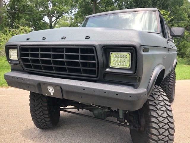 1979 Ford Bronco With a 351ci 4x4 9.jpg