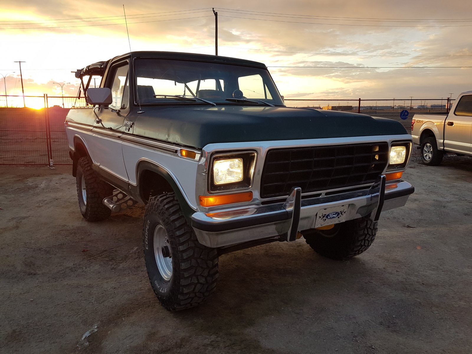 1979 Ford Bronco With a 400 Engine 12.jpg