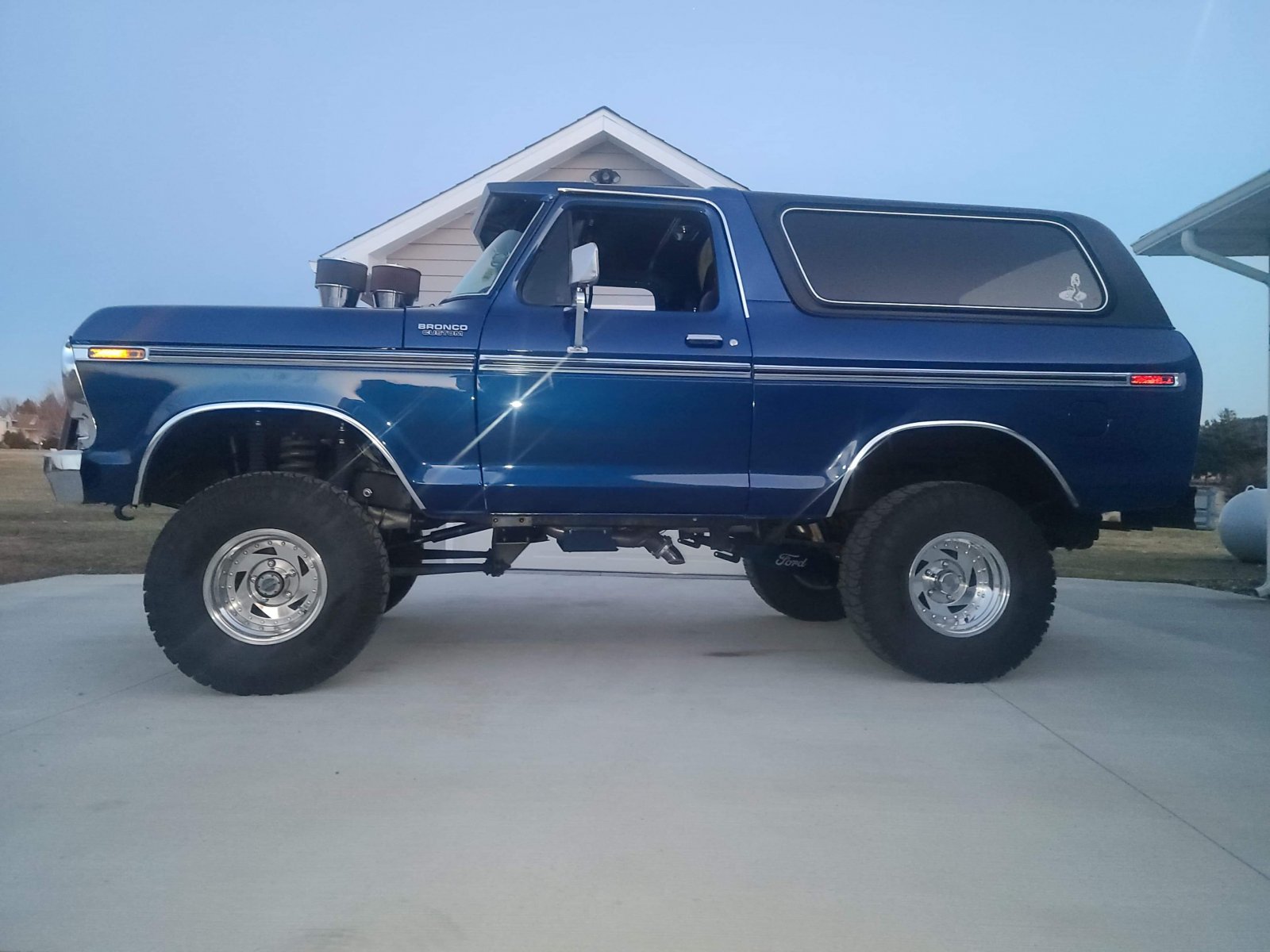 1979 Ford Bronco With a 514ci Big Block 2.jpeg