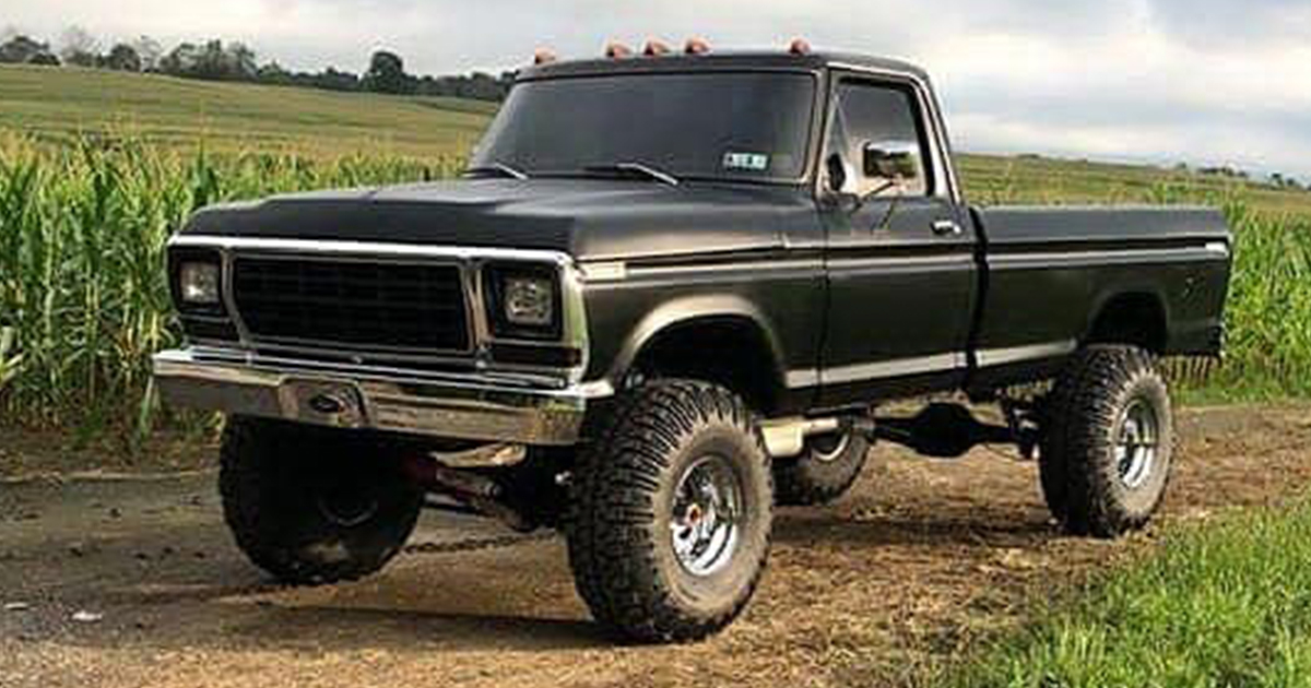 1979 Ford F-150 With a 7-inch Lift And A 460.jpg