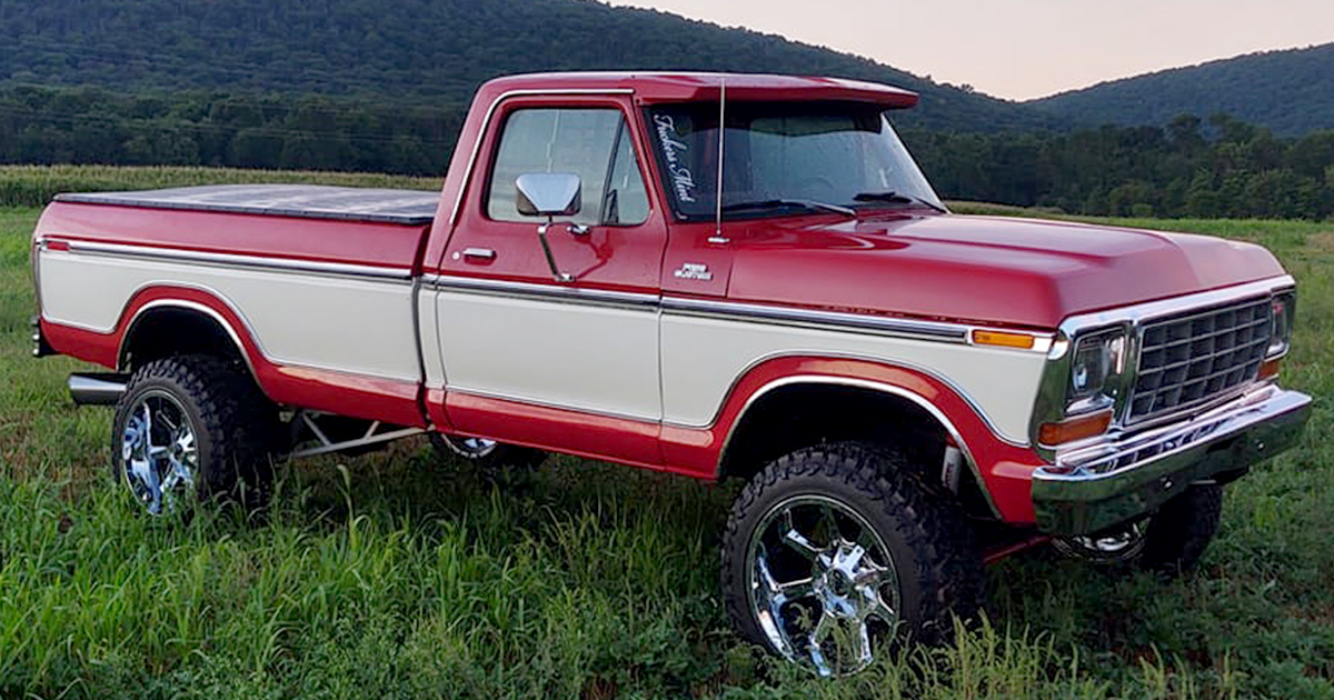 1979 Ford F-250 With a 7.3L Powerstroke 4x4.jpg
