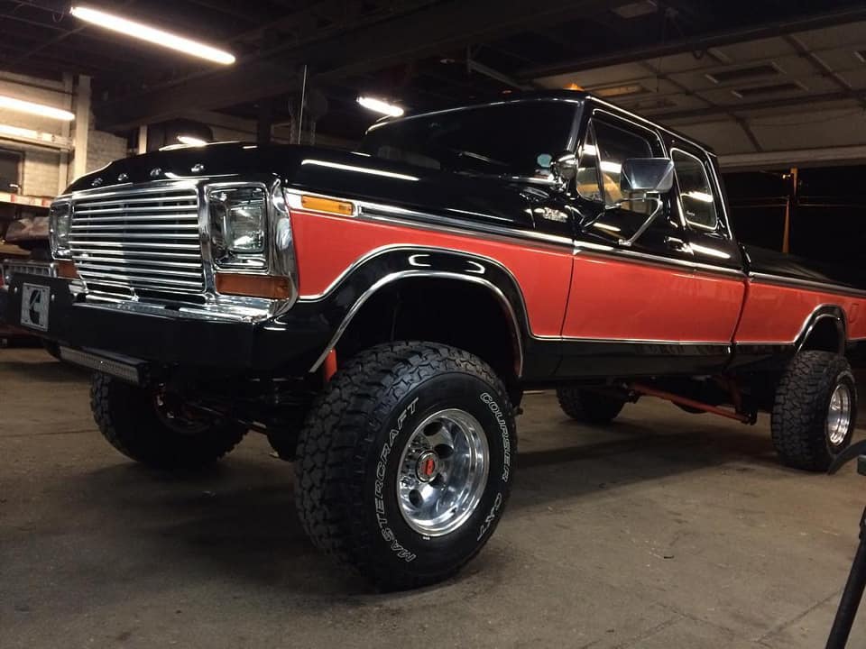 1979 Ford F-350 Crew Cab 3.jpg