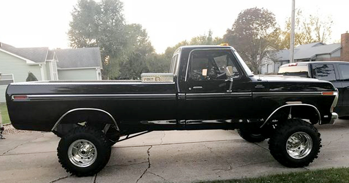 1979 Ford F250 Build 460 On Boggers 1.jpg