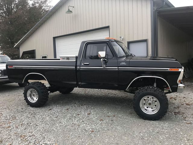 1979 Ford F250 Build 460 On Boggers 6.jpg