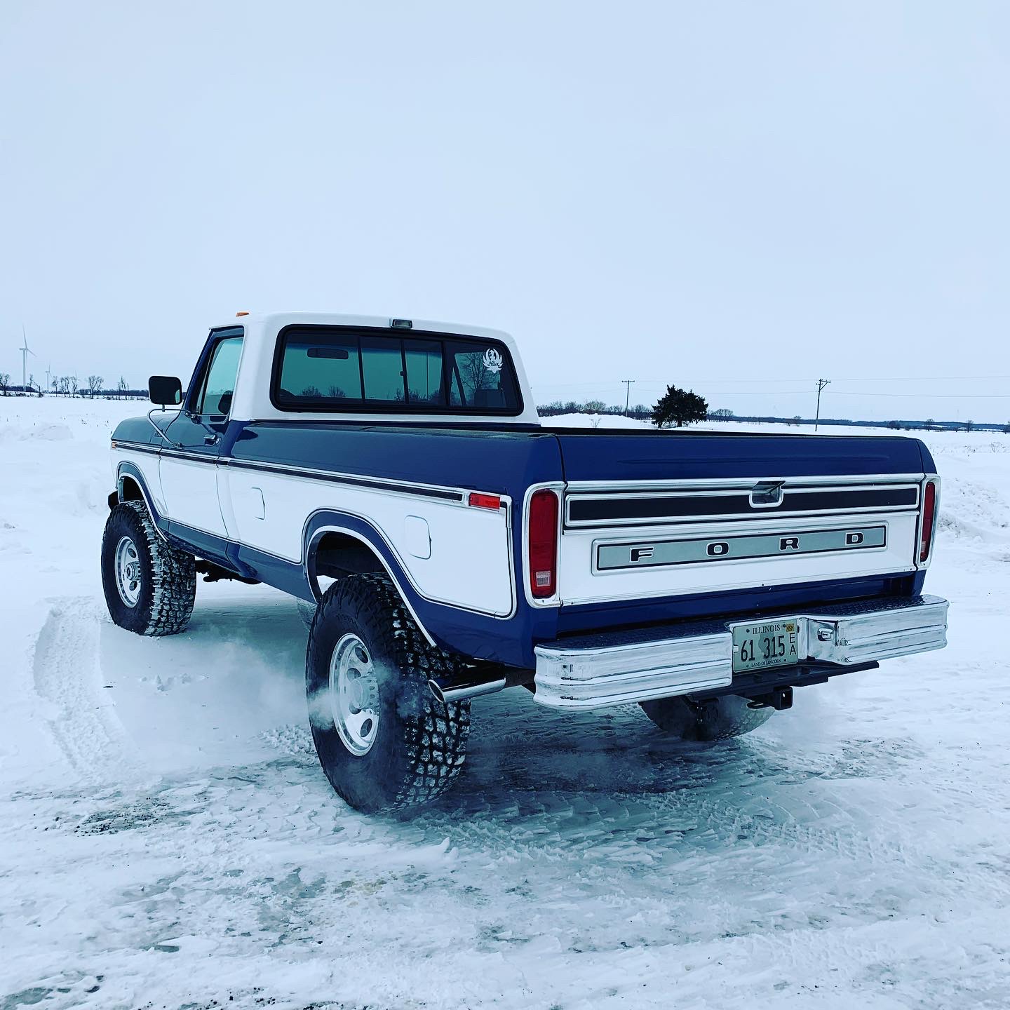 1979 Ford F250 With Two Tone Paint 2.jpeg