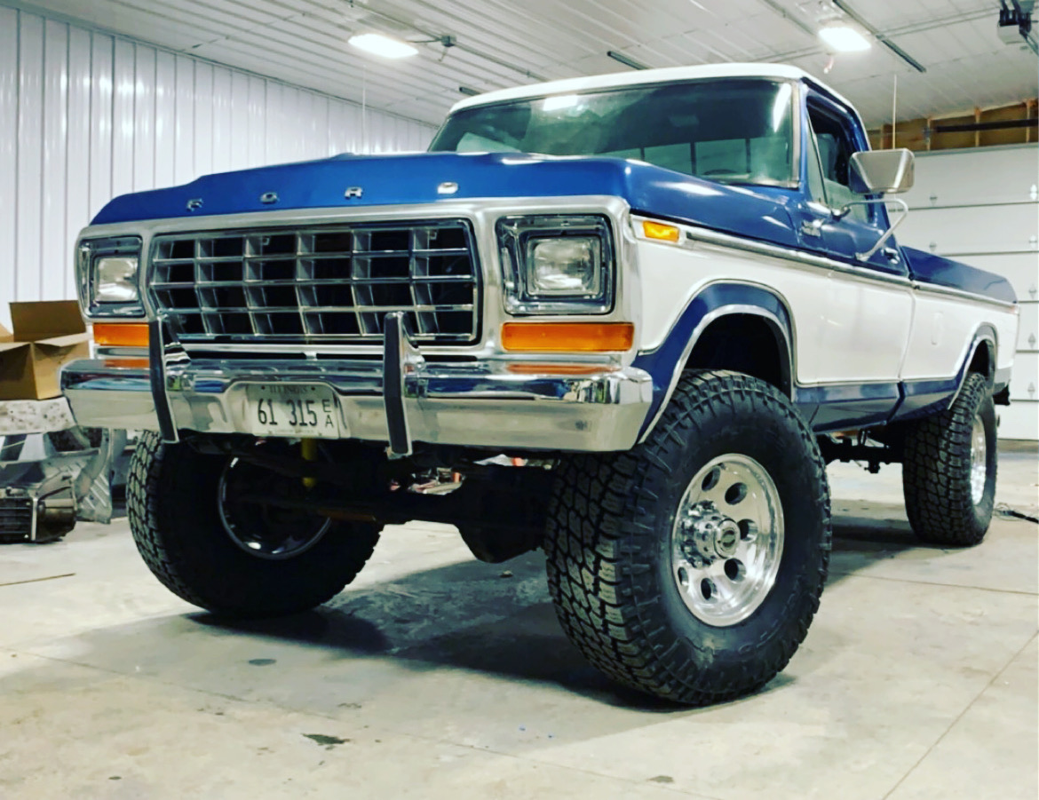 1979 Ford F250 With Two Tone Paint 4.jpeg