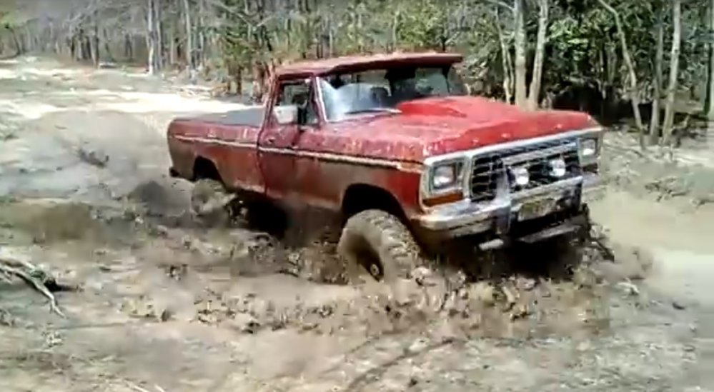 1979-ford-f350-mudding-1.jpg