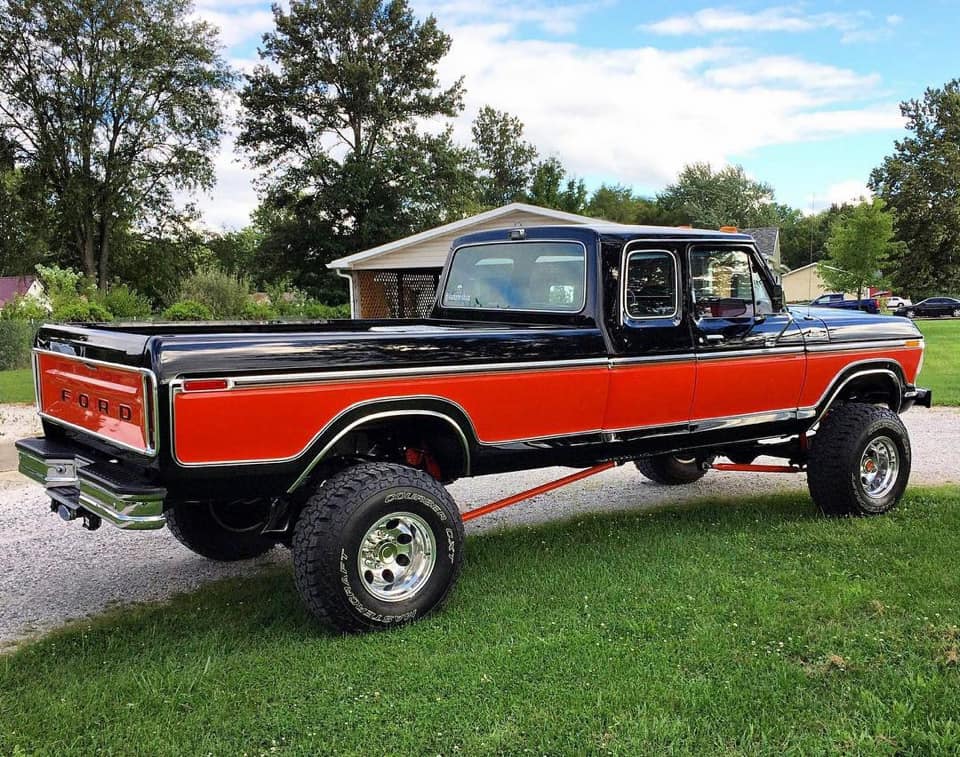 1979 Ford F350 With a 12V Cummins 4x4 2.jpg