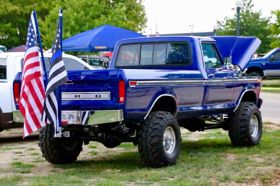 1979 Ford With a 429 Super Cobra Jet On Swampers 4x4 2.jpg