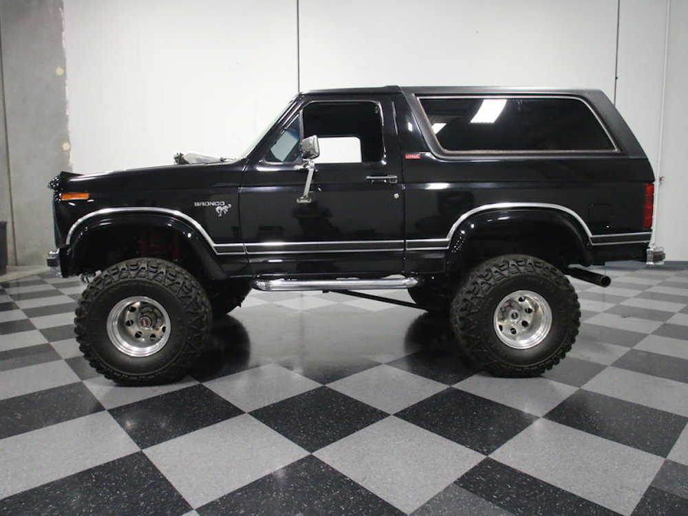 1981-ford-bronco-bullnose-2.jpg