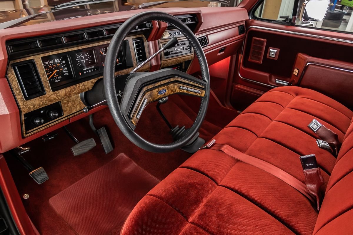 1985-ford-f-150 (1).jpg