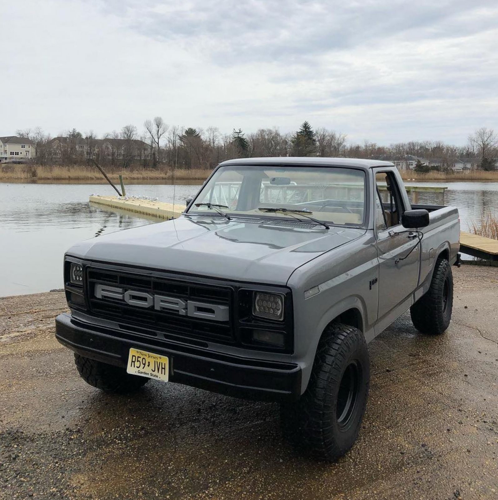 1985 Ford F150 Nardo Grey 2.JPG