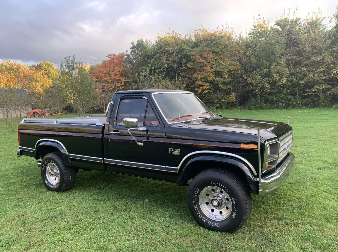 1986 Ford F-250 XLT Lariat Diesel 4×4 4.JPG