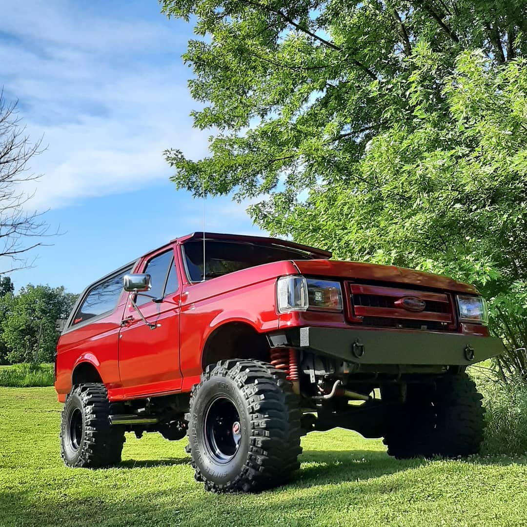 1987 Ford Bronco Eddie Bauer 5.jpg