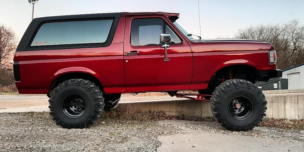 1987 Ford Bronco Eddie Bauer 7.jpg