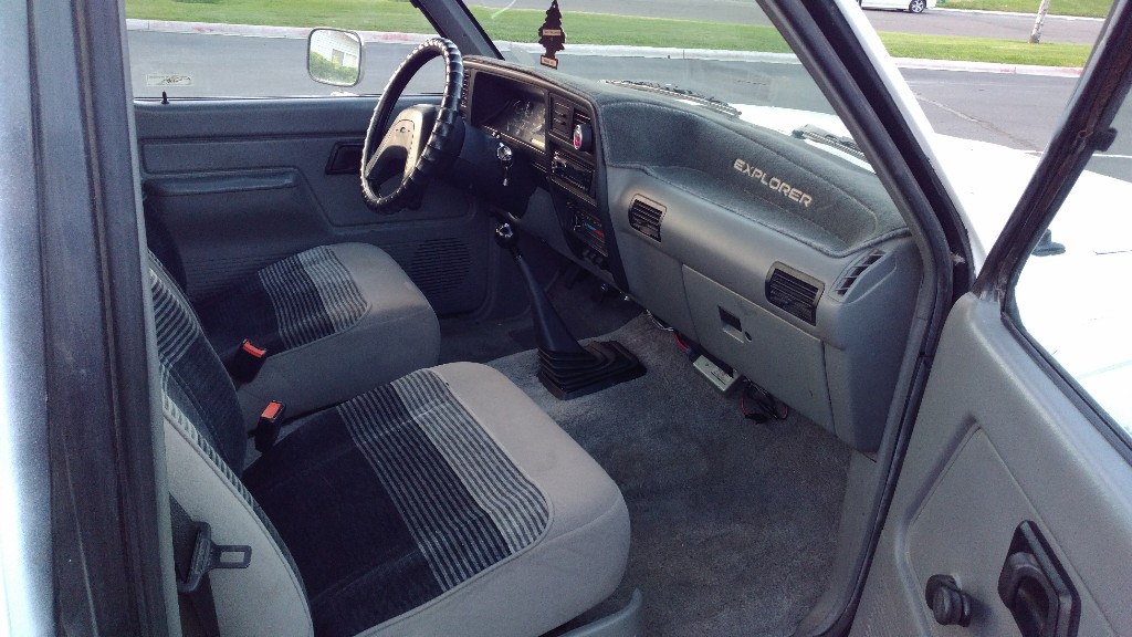 1989 Ford Ranger STX Custom 4x4 5.jpg
