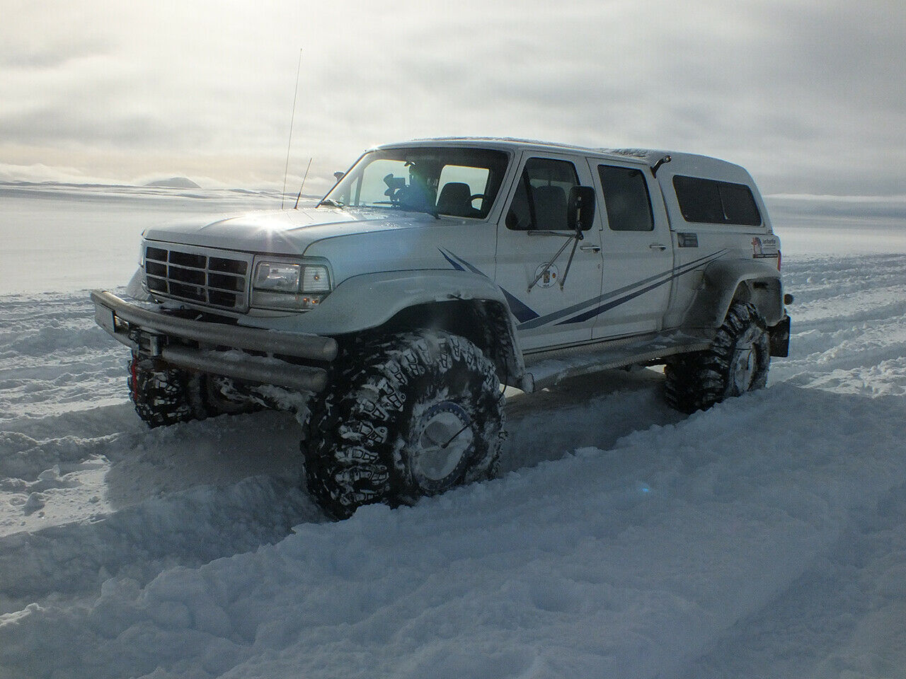 1997 Ford F-250 Crew Cab PowerStroke 7.3L V8 on 49-inch Tires 4.jpg