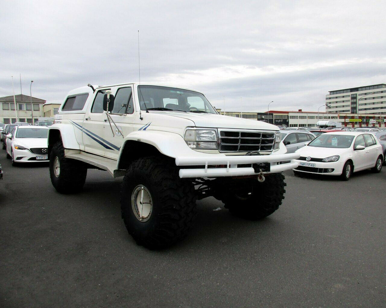 1997 Ford F-250 Crew Cab PowerStroke 7.3L V8 on 49-inch Tires 6.jpg