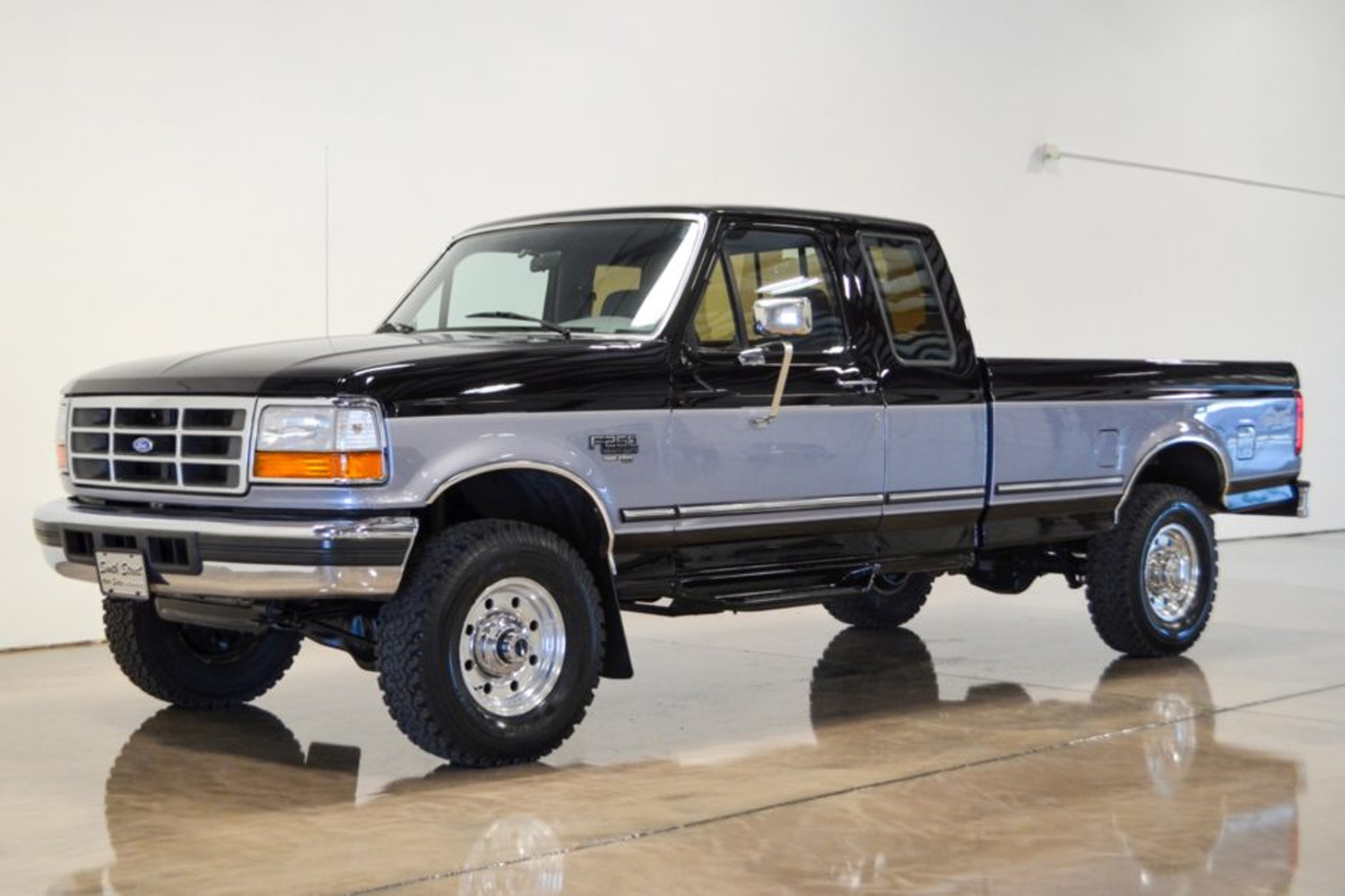 1997-Ford-F-250-Diesel-4x4-001.jpg