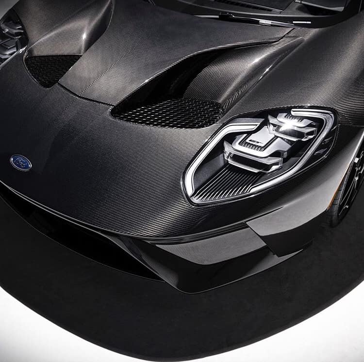 2020 Ford GT Liquid Carbon Stuns The World 7.jpg