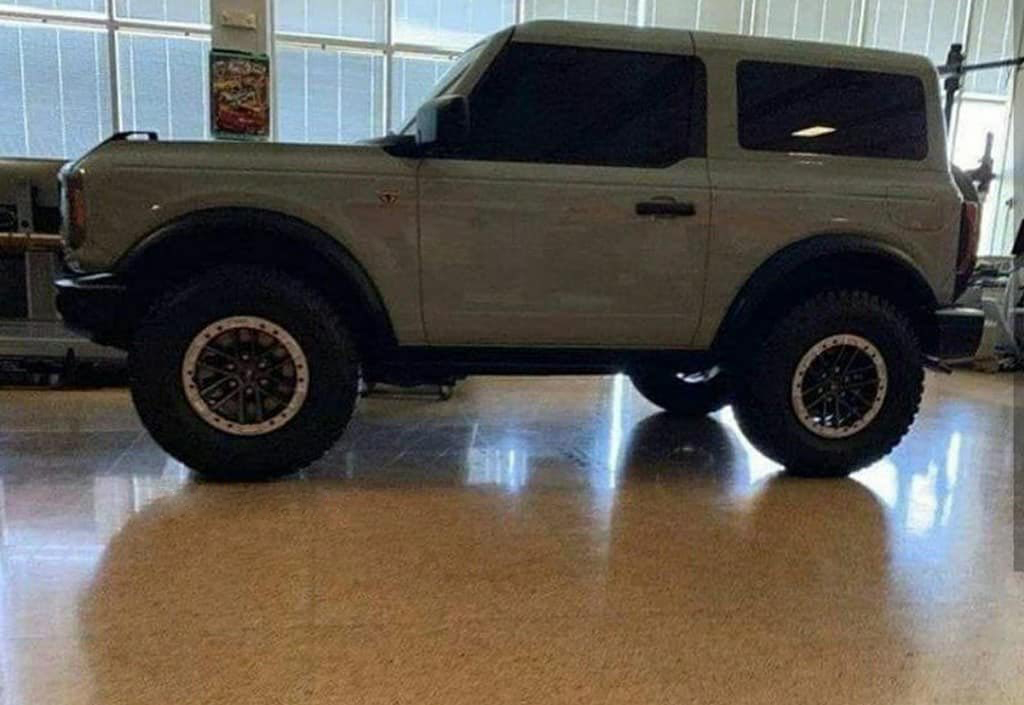 2021 Ford Bronco and Ford Bronco Sport LEAKED! 6.jpg