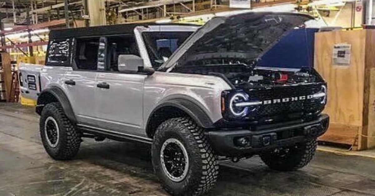 2021 Ford Bronco and Ford Bronco Sport LEAKED! .jpg