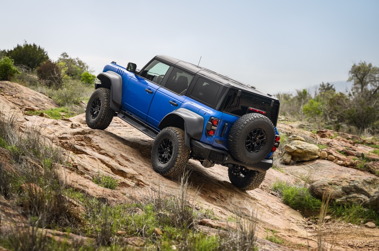 2027 Ford Bronco Specialty Models Included In Loyalty Discount 2.jpg