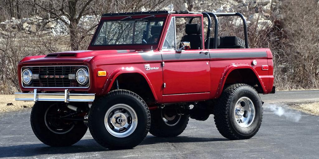 Burgundy 1977 Ford Bronco 2.jpg