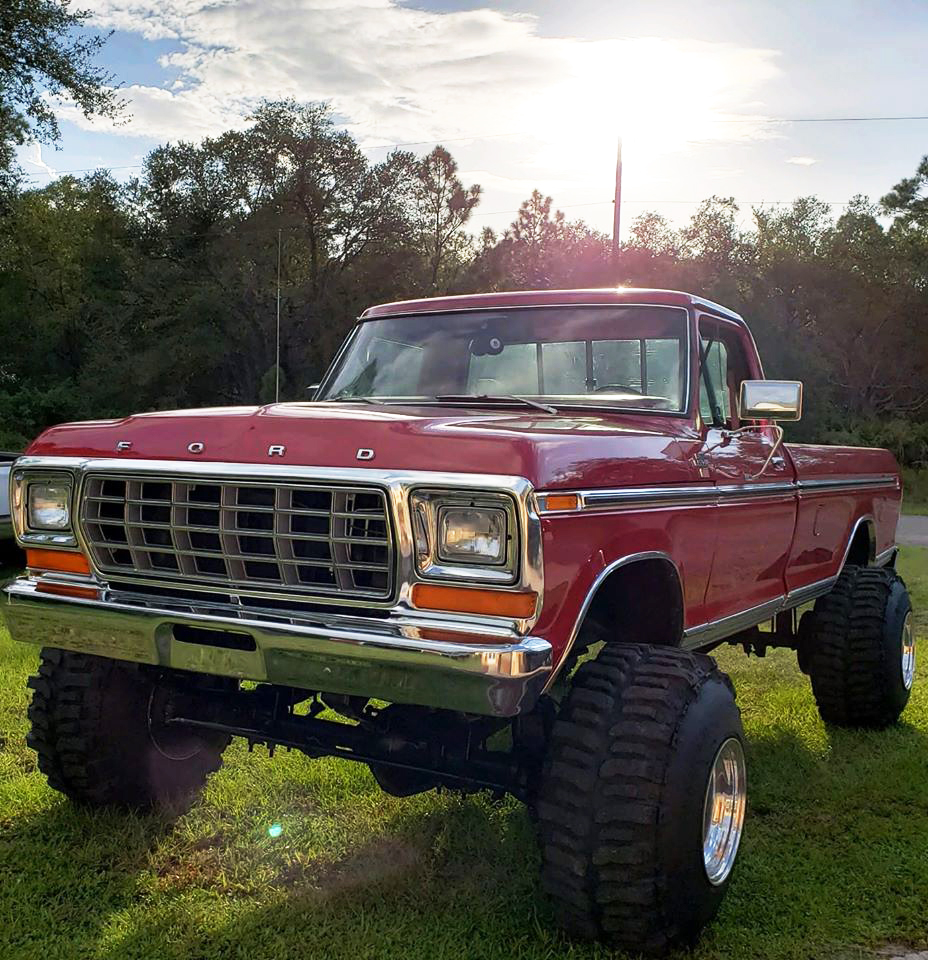 Candy Apple 1979 Ford F350 Ranger XLT With 460 3.jpg