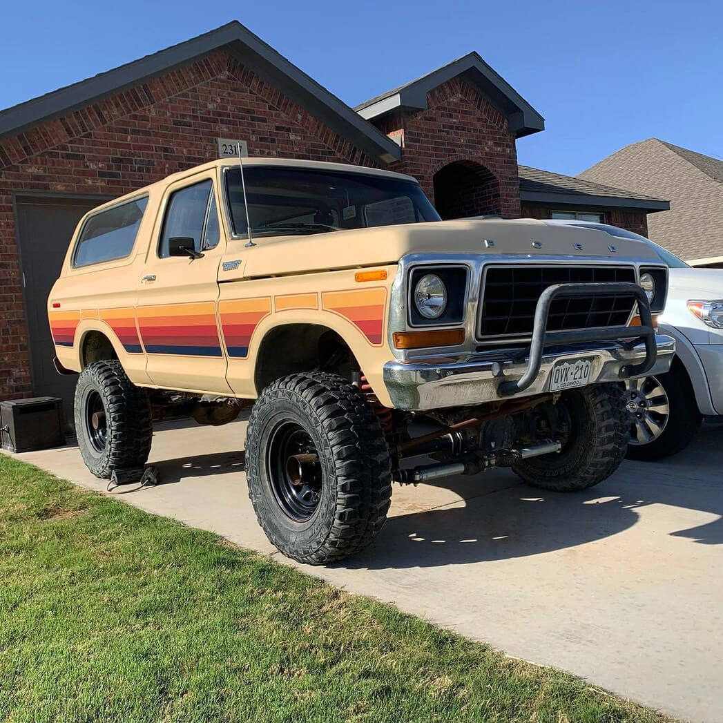 Restored And Lifted Full Size Ford Bronco On Inch Tires Ford Daily