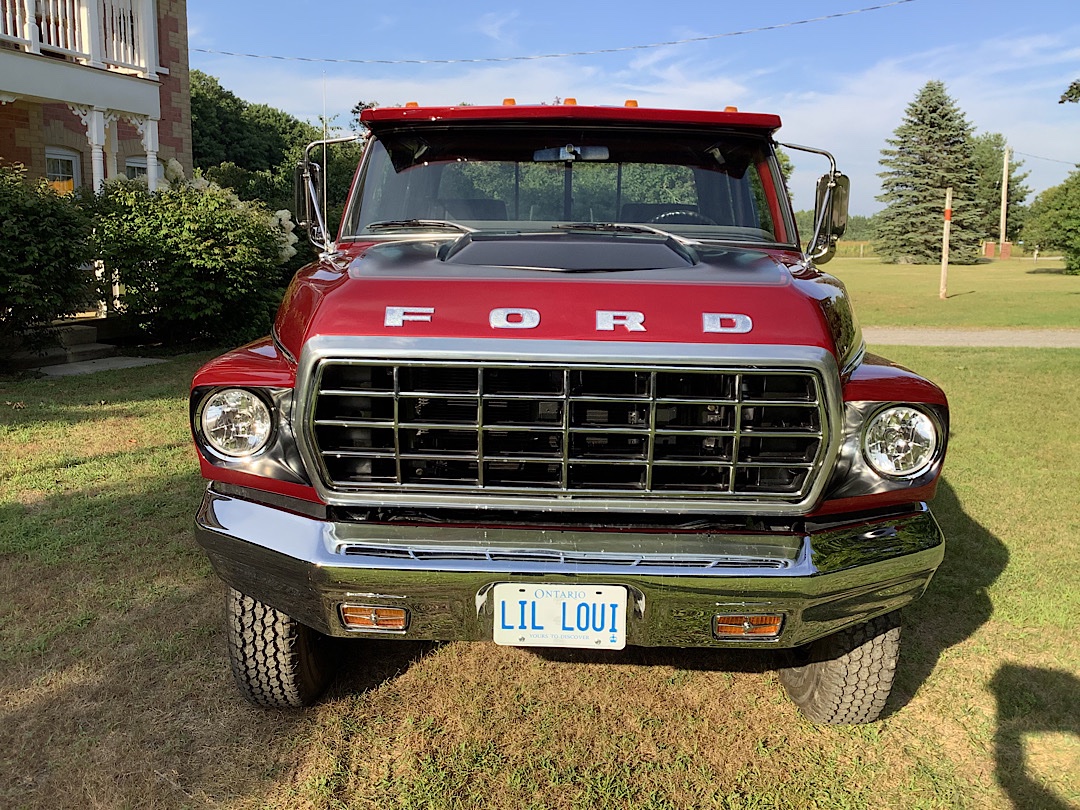 Ford L-350 Based on The LS series Louisville 11.jpg