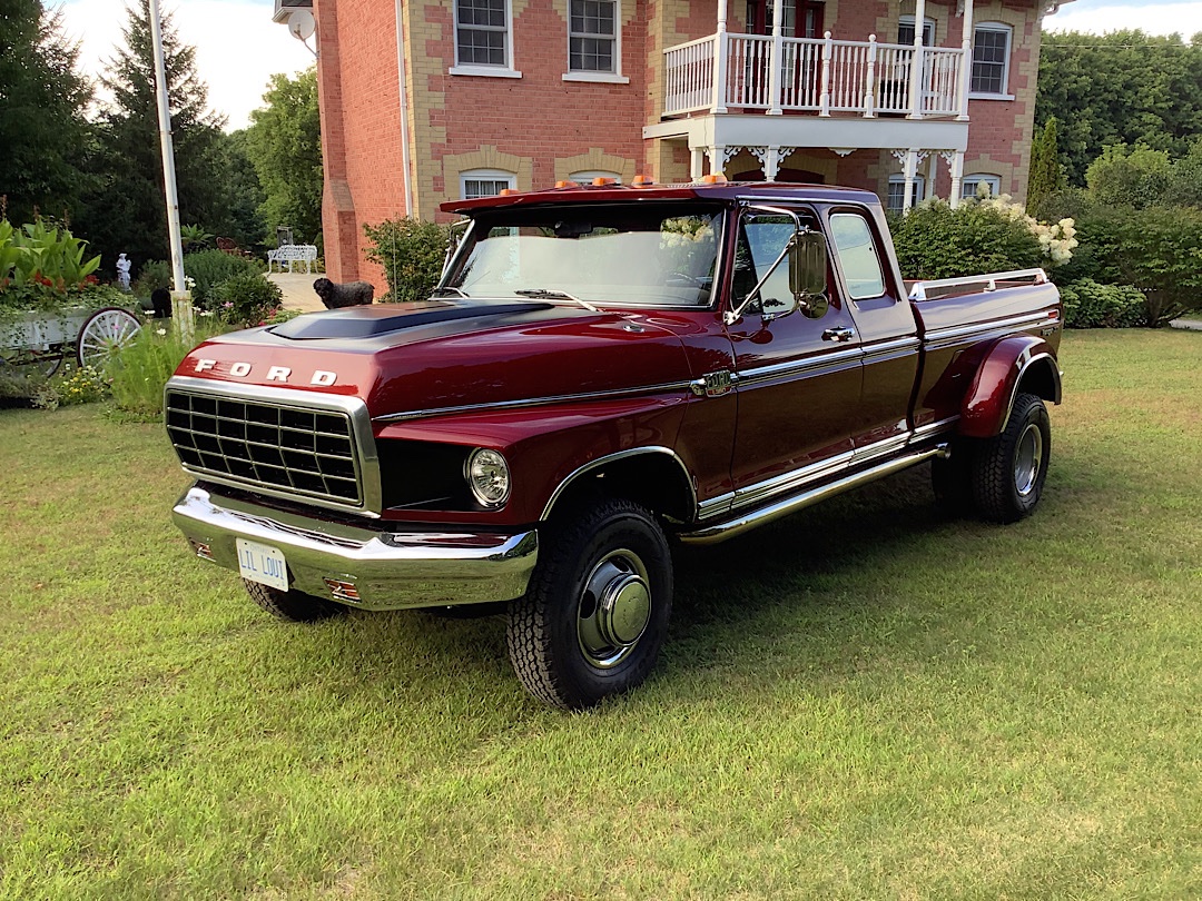 Ford L-350 Based on The LS series Louisville 22.jpg