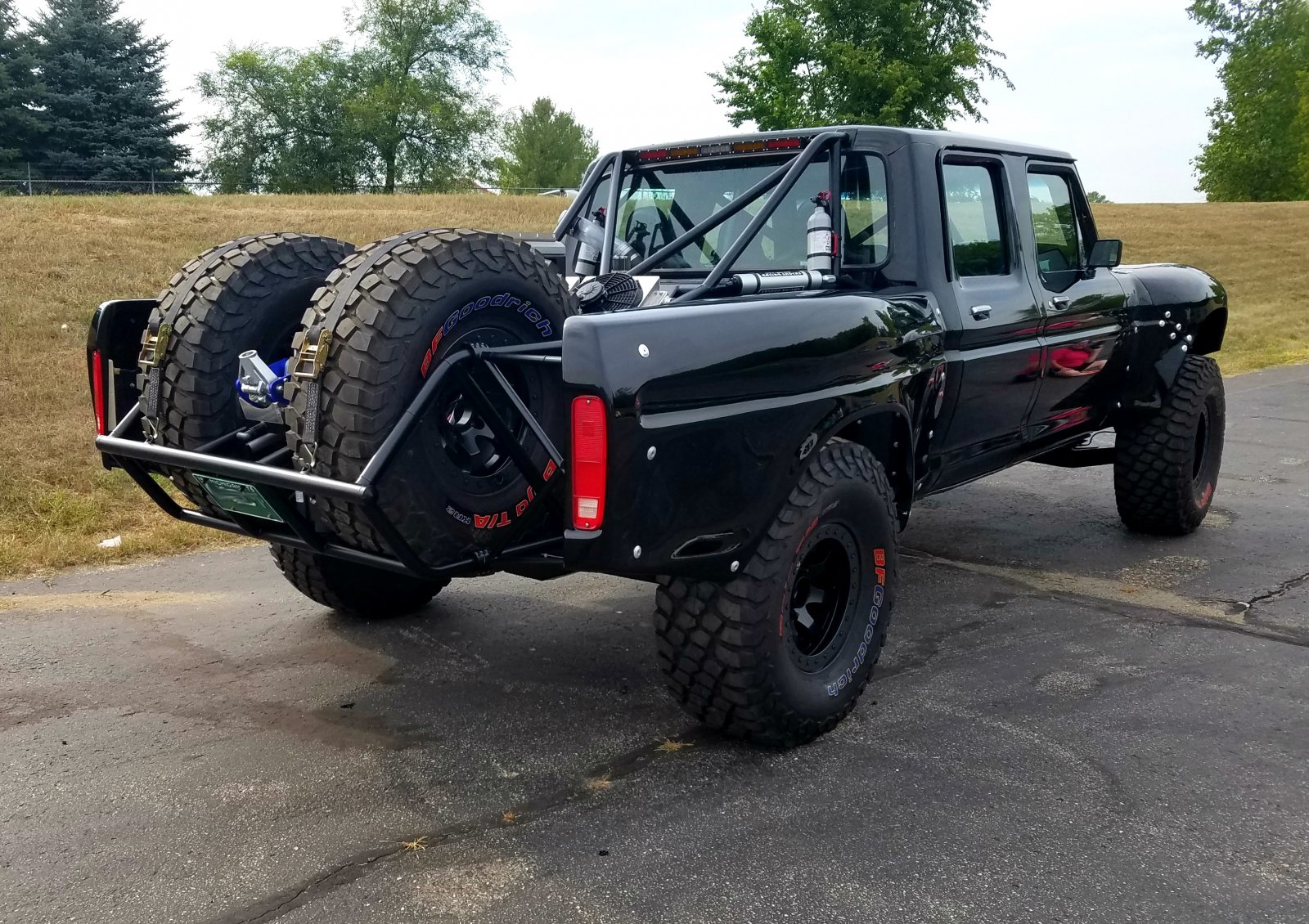 Ford Trophy F-250 Crew Cab 900 HP & 900 Lb-Ft of Torque 2.jpg