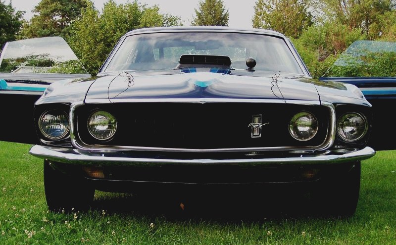 Front end view 1969 Ford Mustang Mach 1 Fastback 3.jpg