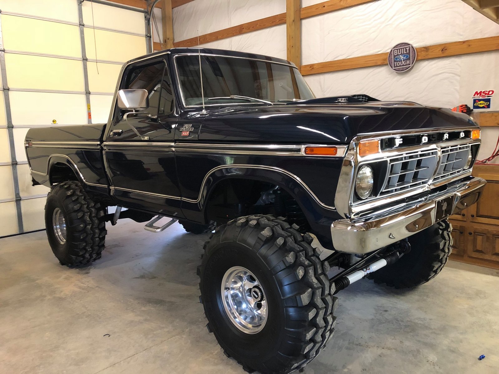 Gorgeous 1977 Ford F150 Ranger XLT 2.jpg