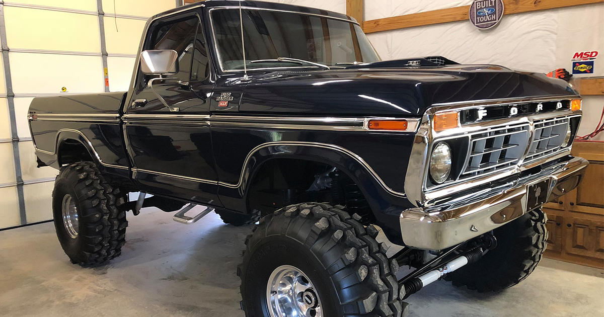 Gorgeous 1977 Ford F150 Ranger XLT.jpg