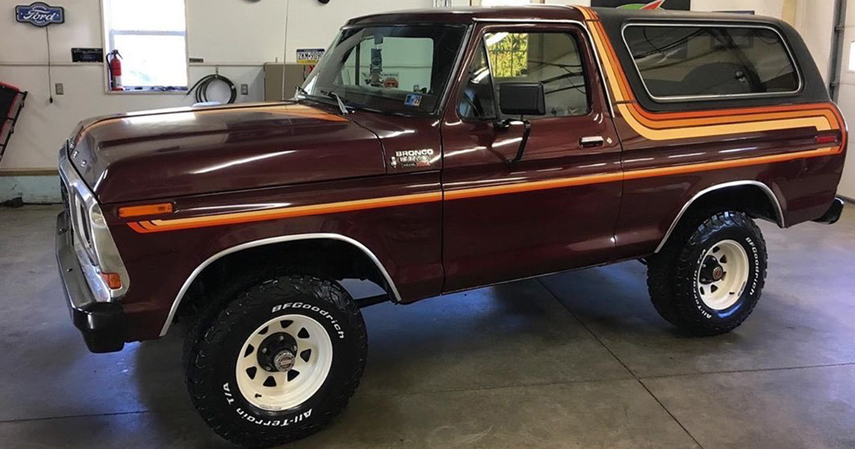Maroon 1979 Ford Bronco With Coyote 5.0L V8.jpg