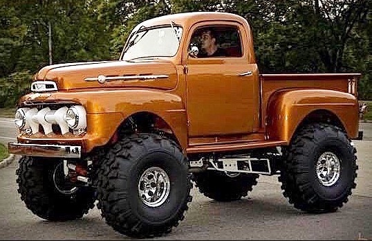 OLD FORD TRUCK.jpg