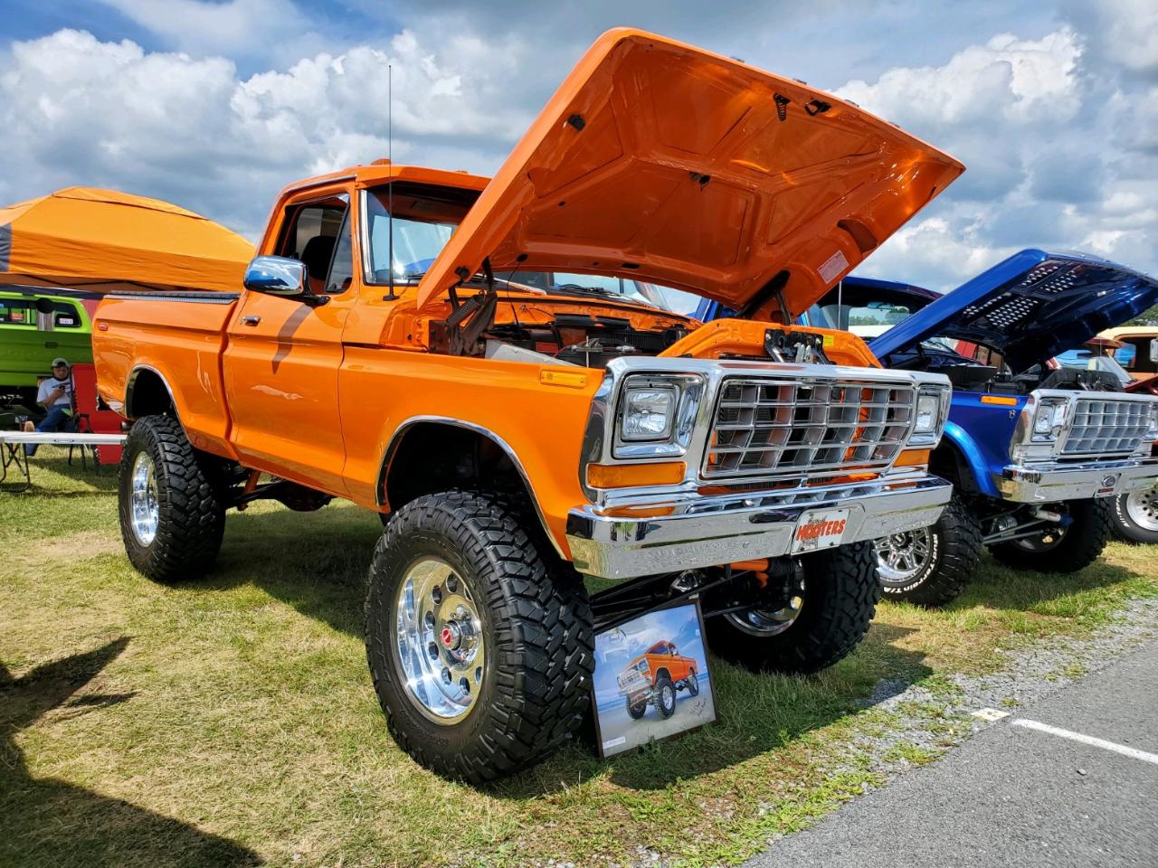 Re-Built 1978 Ford F150 4x4 Orange 9.jpeg