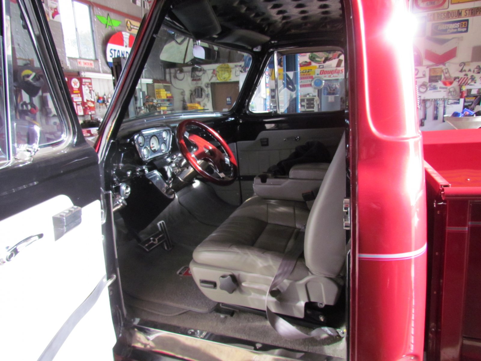 RUBY - 1955 Ford F100 Pickup Truck Crate With a 300HP 6.JPG